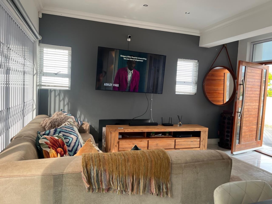 To Let 2 Bedroom Property for Rent in Seaview Eastern Cape